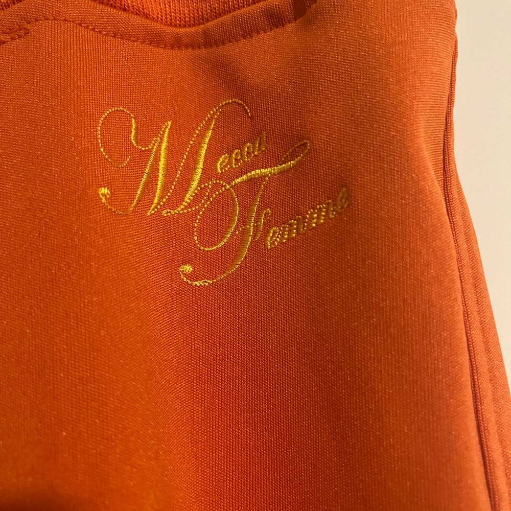 so cute vintage orange track pants 🤩🤩 love the little embroidery!